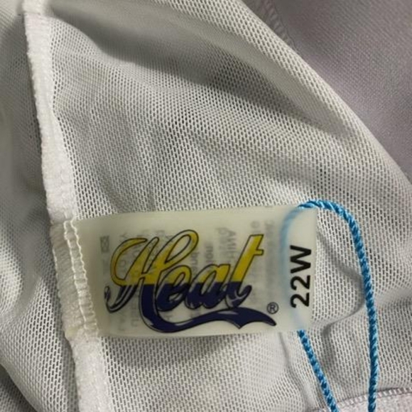 Swimsuit - Picture 4 of 5